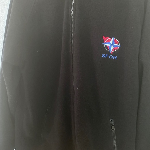 Nordic Army Suppliers SFOR NATO Military Fleece Jacket – Size L - Picture 1 of 10
